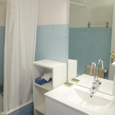 Duplex In Near Cable Car & Valley Views شقة *
