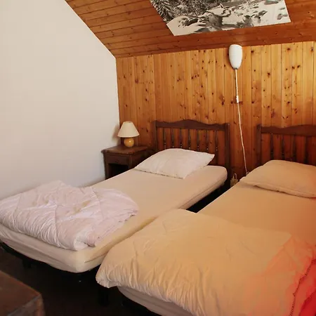 Duplex In Near Cable Car & Valley Views شقة
